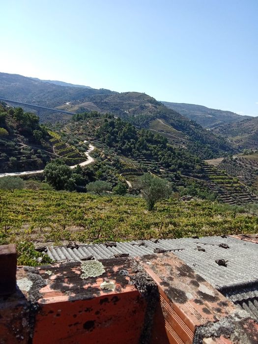 Vendo casa na Aldeia para reconstruiur