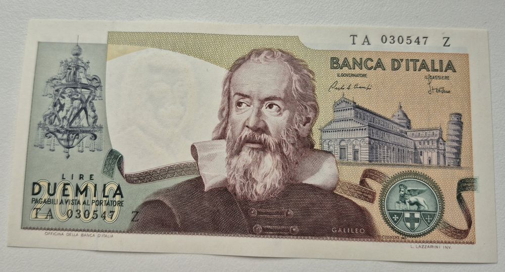 Італія 2000 лір 1973 та 1990 р. 5000 лір 1985 р. 3 банкноти UNC