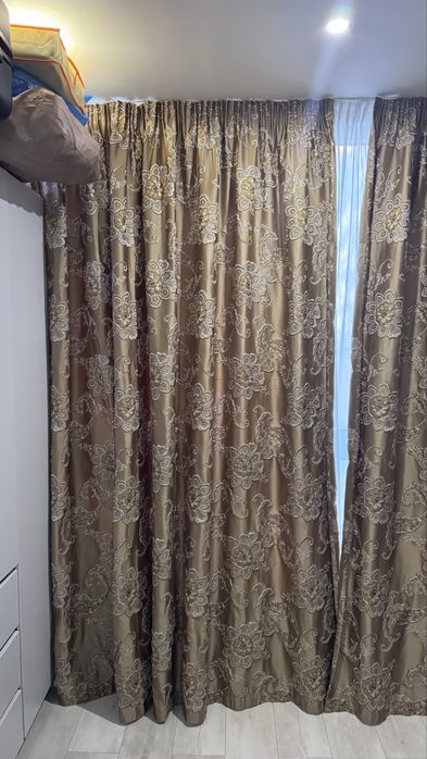 Продам штори день-ніч