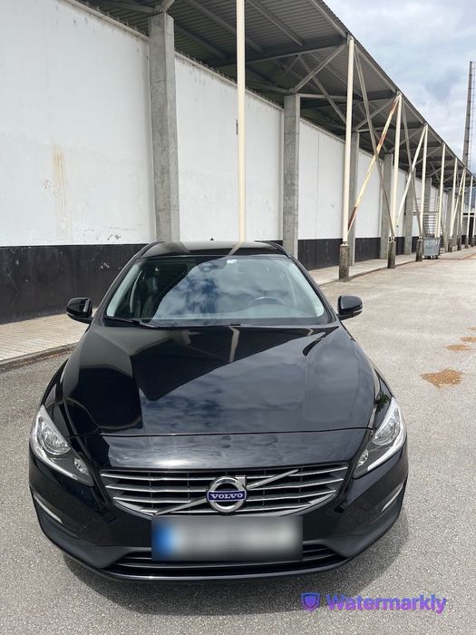 Volvo V60 D2 2.0 Momentum Auto | 2015 | 124.700 km