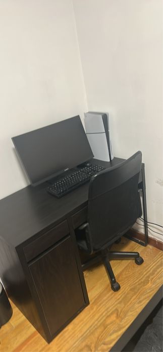 Cama estante e secretaria