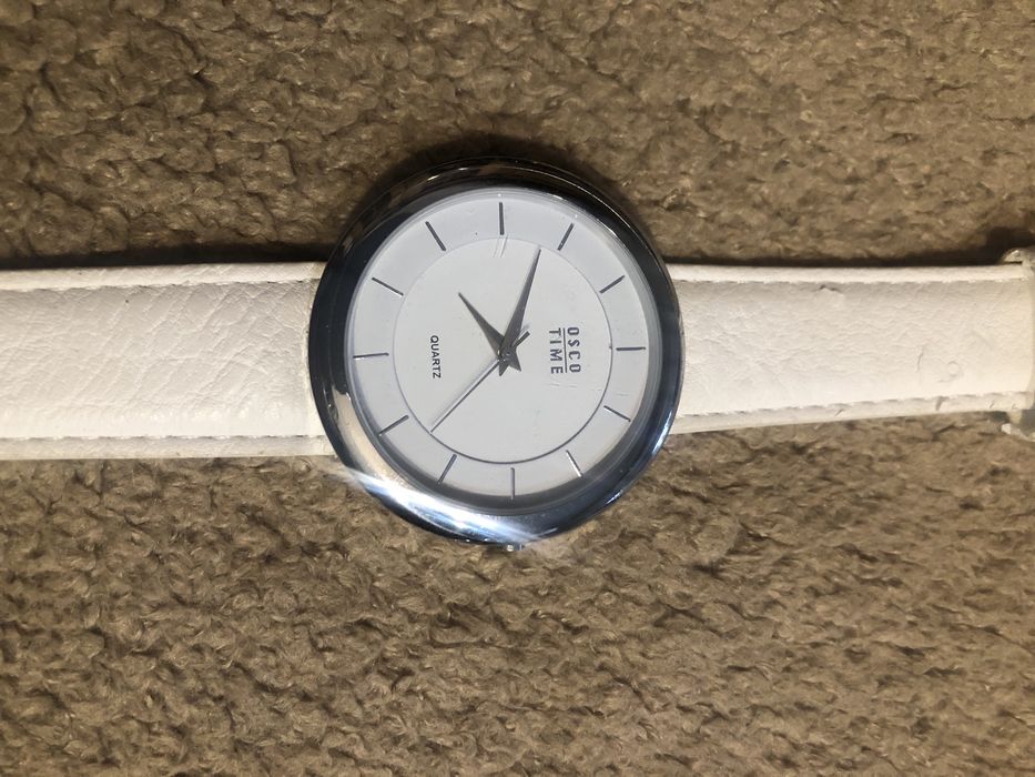 Годинник жіночий кварцовий