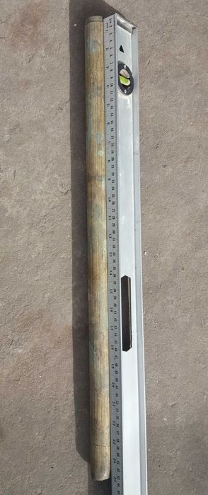 Плита 4 мм,и труба 54 мм из нержавейки.Эбонит 50 мм.Медная болванка