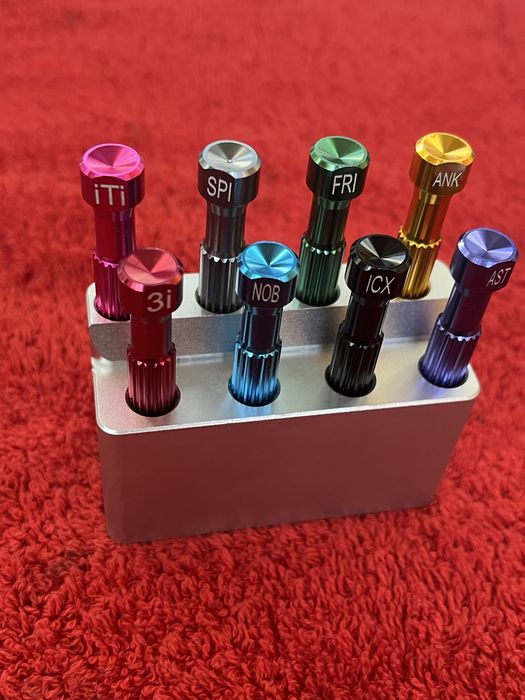 Набір зуботехнічний викруток під всі типи гвинтів імплантів