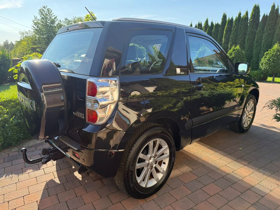 Suzuki Grand Vitara BLACK WHITE 1.6 benz 106 KM 4x4 Klima,Skóra,Alufelgi,Hak 2008r