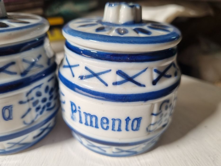 4 Potes de especiarias 15€