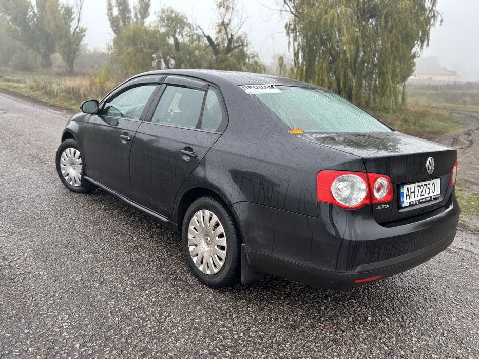 Volkswagen Jetta5 1,6 бензин (обмен можно)