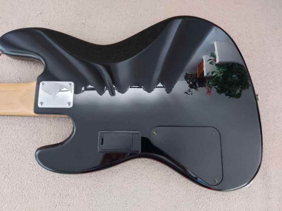 Squier Jazz Bass 5 Deluxe Active Gitara Basowa Bas Aktywna 5 strunowa