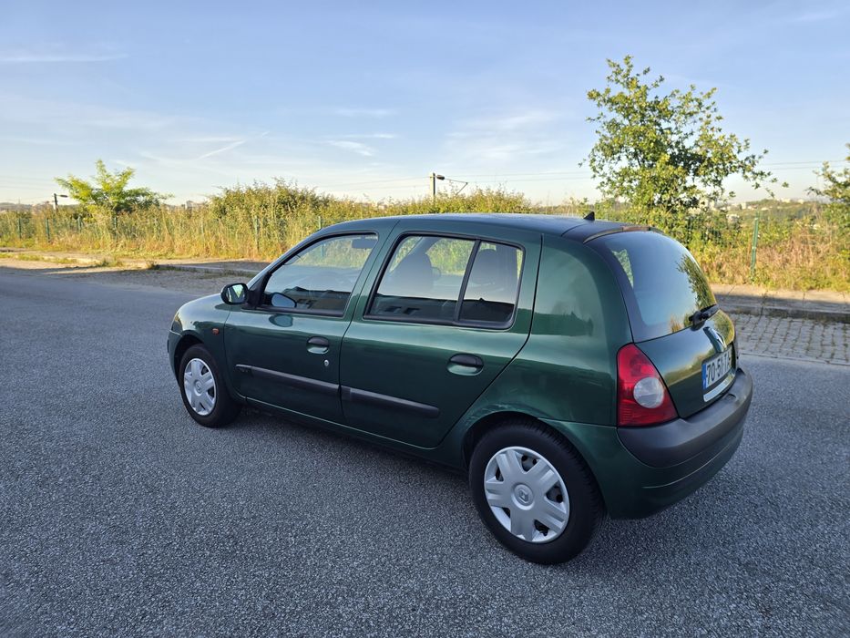 Renault Clio 1.2 - 127 Mil Km