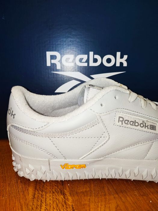 Reebok Club C Vibram grey 42,5 NOVAS