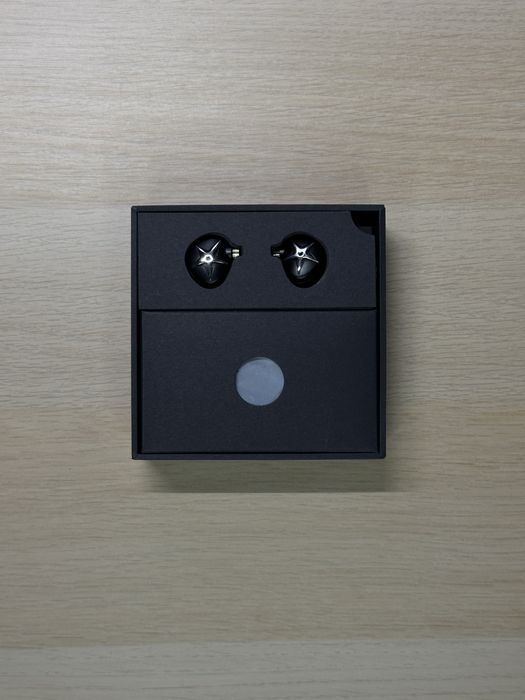 TRN Starfish — стильные и мощные внутриканальные IEM-наушники