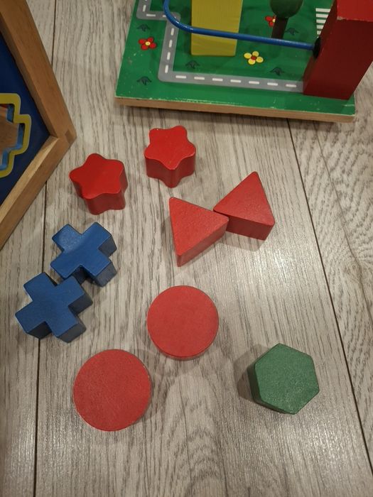 Продам бізікуб .