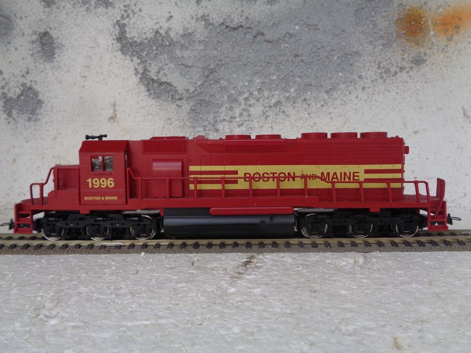 1:87 Mehano Locomotiva diesel Boston and Maine comboio