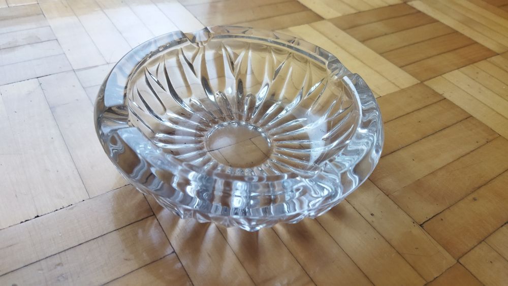 Popielniczki nowe (6 sztuk) z Huty ZĄBKOWICE.