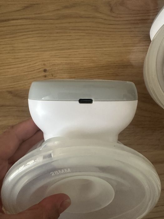 BabyOno молоковідсмоктувач вільні руки