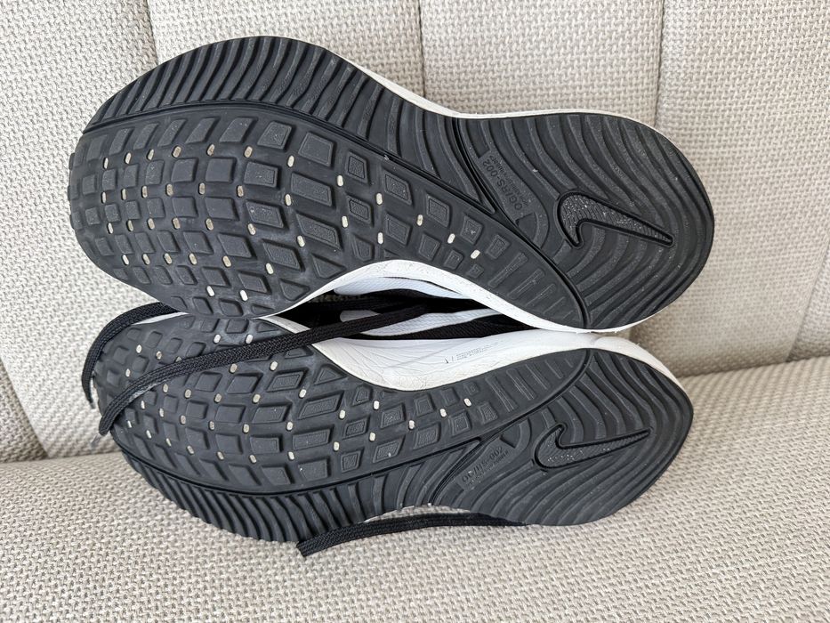 Nike air zoom vomero 16 US 6 UK 5.5 eur 38,5 cm 24