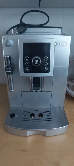 Ekspres ciśnieniowy DeLonghi