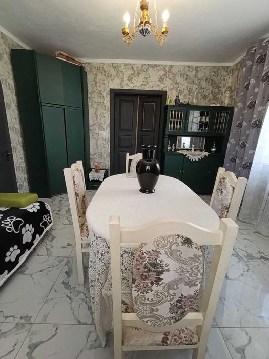 Продам будинок в смт Сутиски 1082