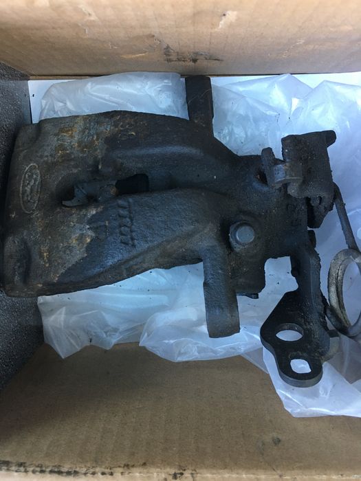 Задні супорти Ford Mondeo 4