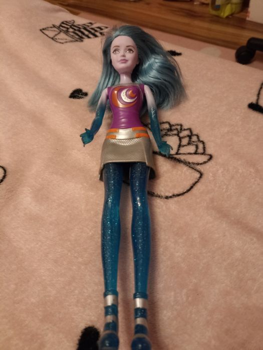 Lalka Barbie gwiezdne przyjaciółki niebieska