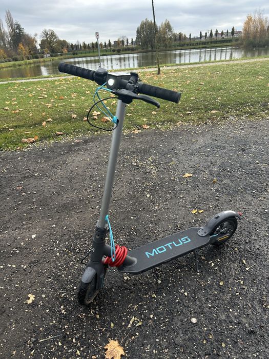 Hulajnoga elektryczna Motus scooty 8,5 lite