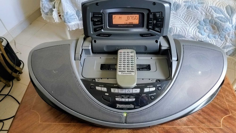 Super Radio Boombox Rara Panasonic RX-ED707 Radio CD K7 X2