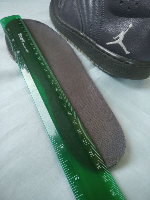 36 Nike Air Jordan Flight 4