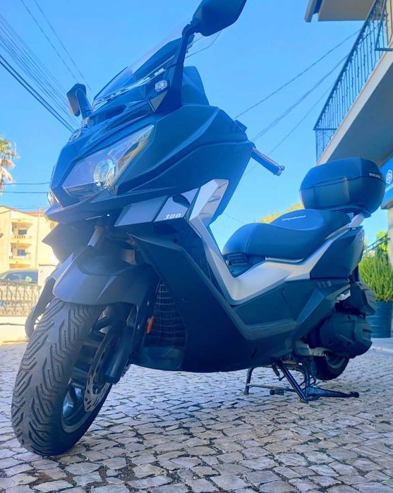SYM Cruisym 300 ABS 2019 Elegante, confortável e pronta para o dia a dia ou viajar