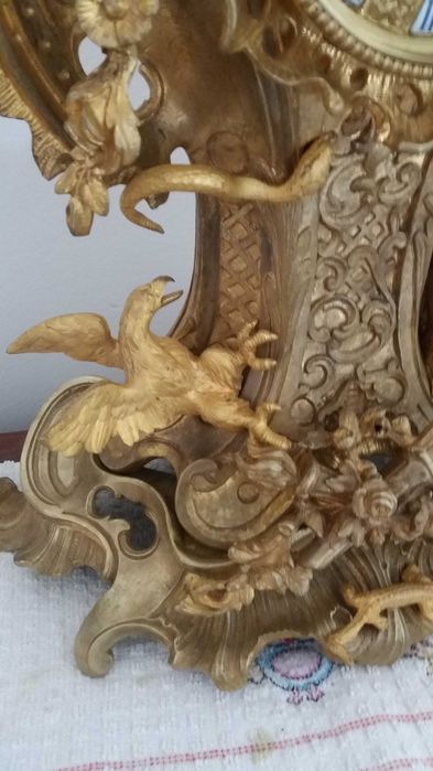 Relógio de pêndulo Luís XIV rococó, bronze dourado.