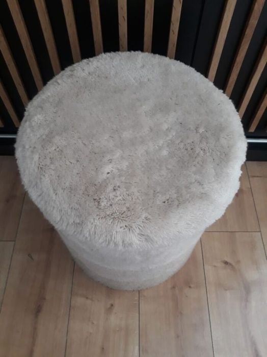 Pufa pluszowa ze schowkiem