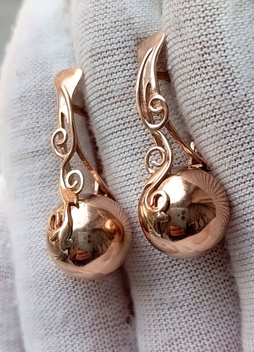 Золотые серьги Шары  Золоті  сережки