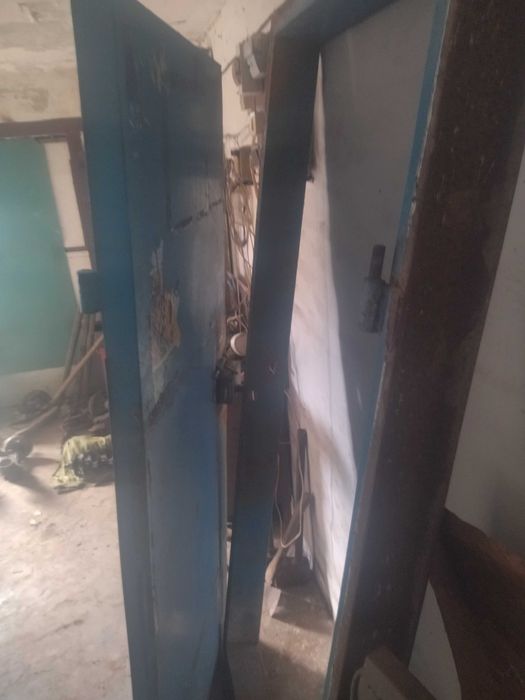 Двері металеві (технічні)