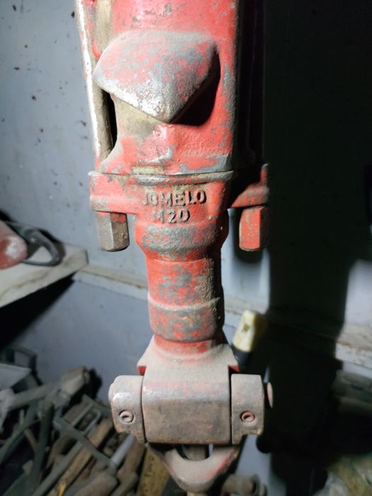 Martelo Perfurador de Mão, Jomelo M20