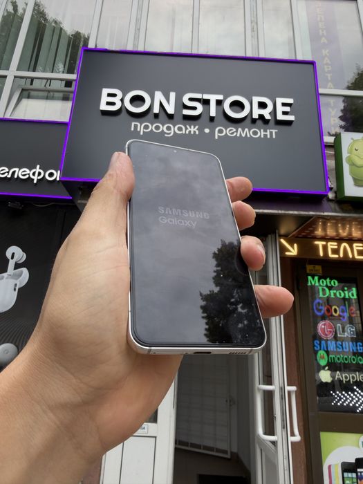 Samsung S22 256gb. Компактний та дуже швидкий