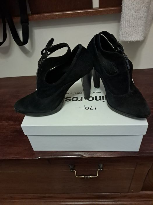 Wloskie Botki zamszowe czarne, rozmiar 36, używane stan bardzo dobry