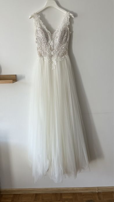 Suknia ślubna klasyczna