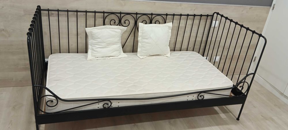 Cama sofá de ferro c/colchão