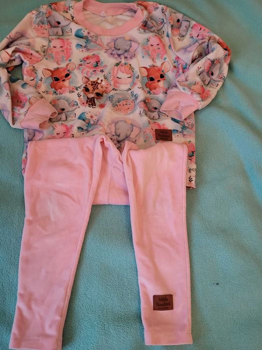 Śliczny dres welurowy r 110