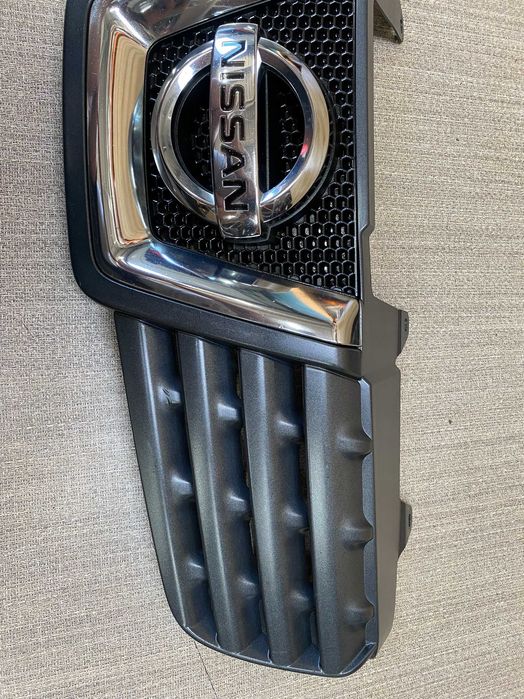 Atrapa/Grill Nissan qashqai