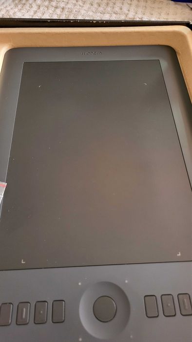 Продам графічний планшет Wacom Intuos Pro M пока по этой цене. Успей!