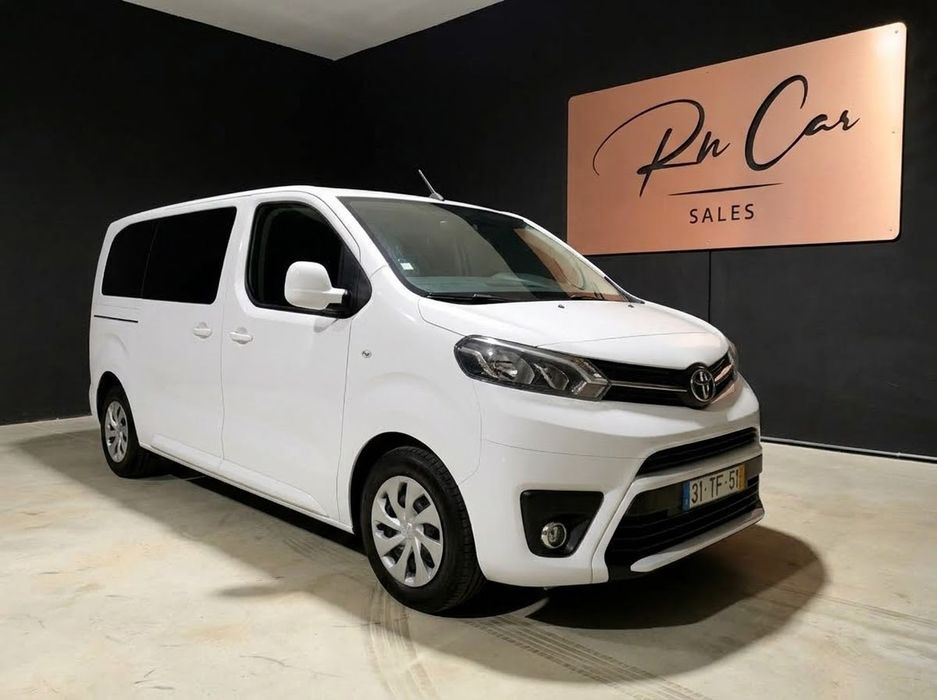 Toyota Proace Verso 1.6 D-4D 116cv — 9 Lugares (IVA Dedutível) 2017