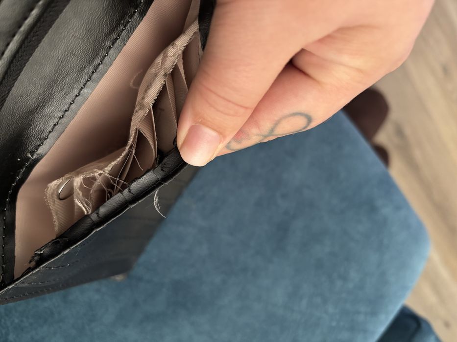 Carteira tous bom estado