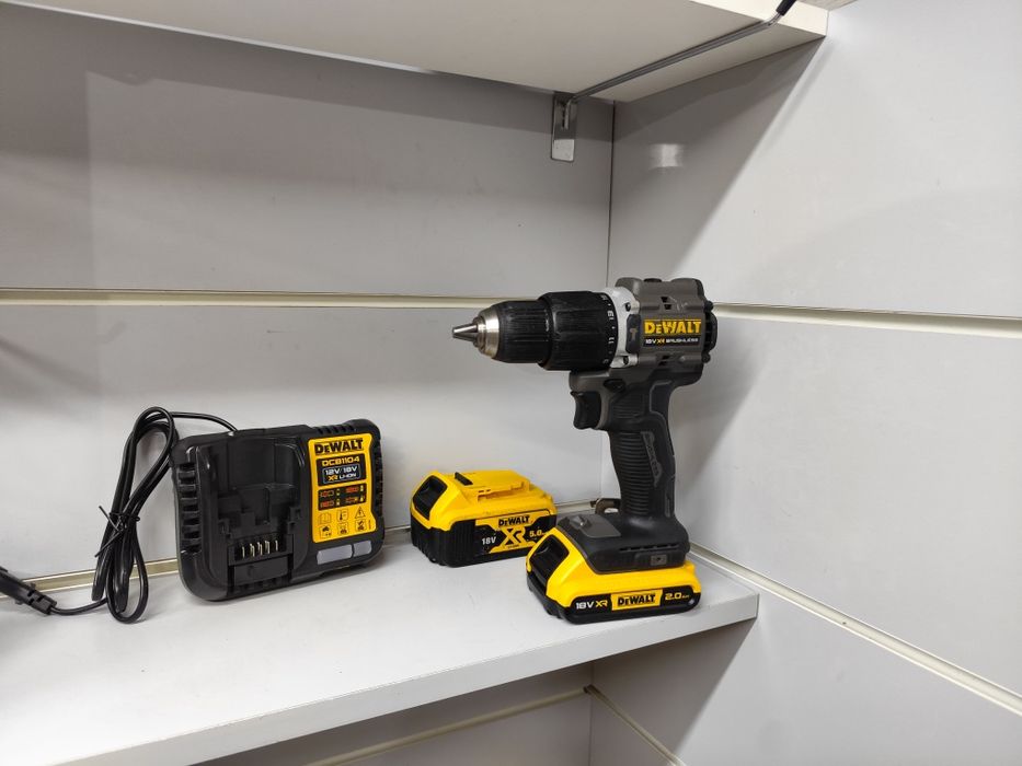 DeWal DCD 100 з ударом шуруповерт безщітковий акумуляторний