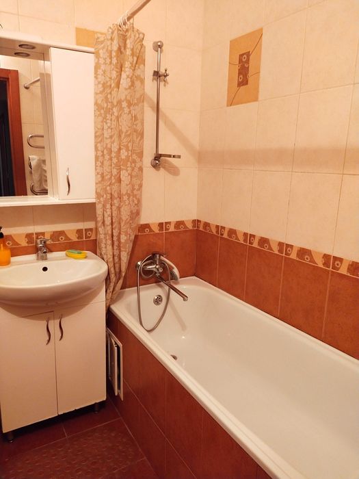 Посуточно 2к. кв на Троещине Цветаева 3, Маяковского, Эпицентр