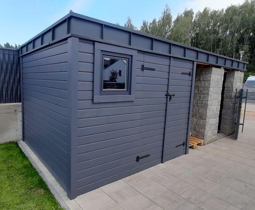 Tarasy, altany, zadaszenia, altanki, meble ogrodowe, stoły, schody.