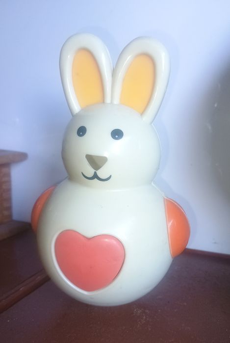 Зайчик неваляйка.