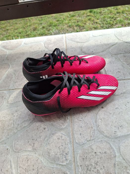 Buty sportowe korki do gry w piłkę nożną