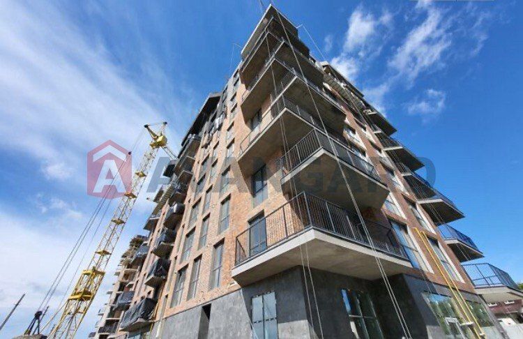 Продається 2к квартира на Вишеньці в зданому будинку