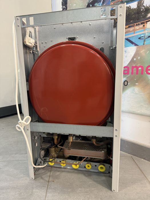 CALDEIRA A GAS JUNKERS - NOVA