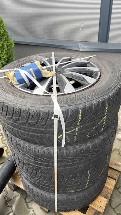Felgi stalowe TOYOTA + nakrętki